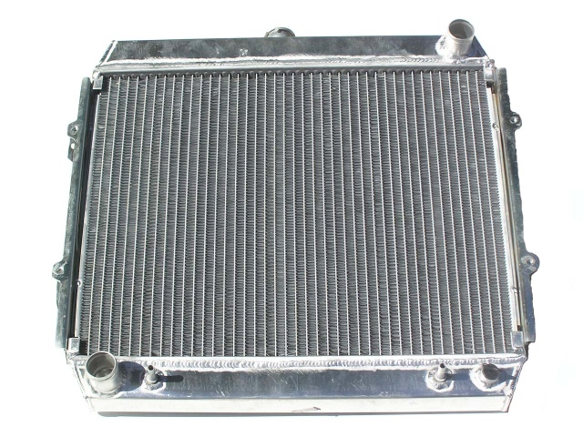 TOYOTA PICKUP 4RUNNER ALUMINUM CORE RADIATOR 22R 22RE T.jpg